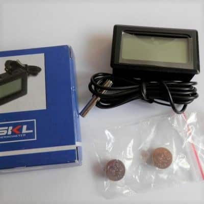 TPM-10F Digitális hőmérő fekete (-50℃ +70℃)