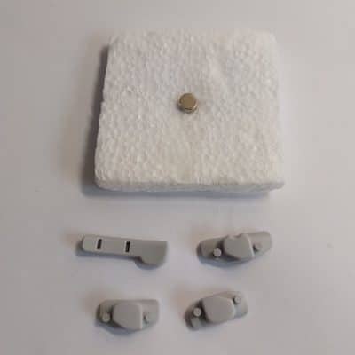 MUM8 és MUMX robotgép tálhoz műanyag rögzítőfülek mágnessel