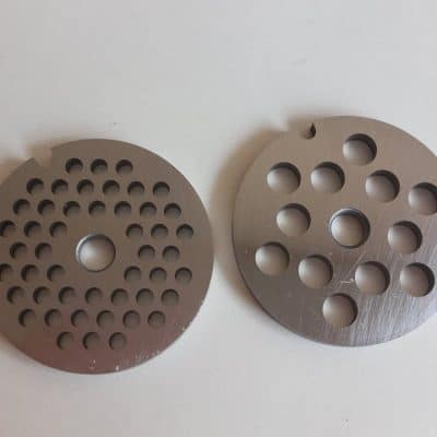 Lyuktárcsák húsdarálóhoz 1db 4mm +1 db 8mm