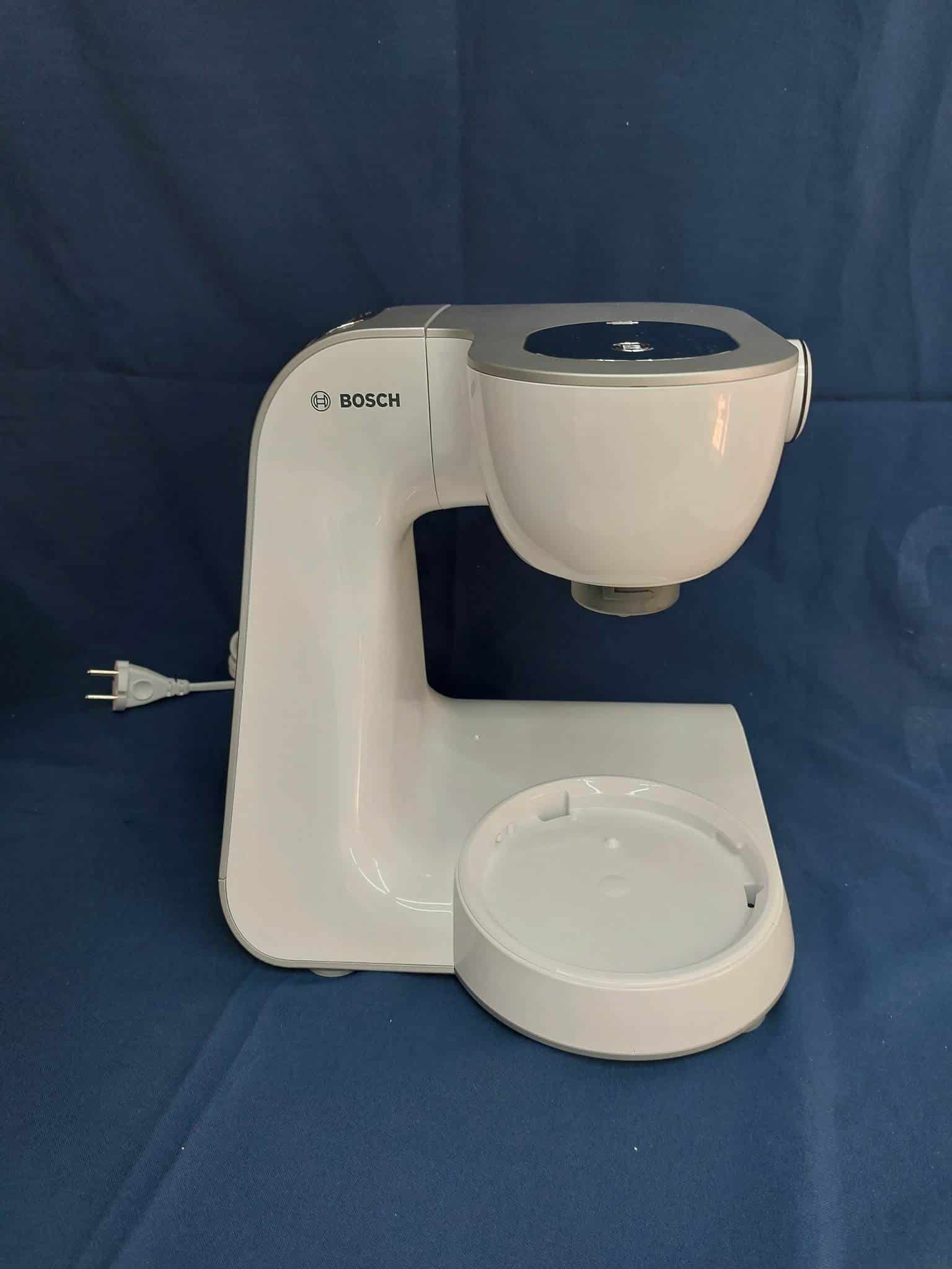 MUM5 alapgép 1000W ezüst/fehér