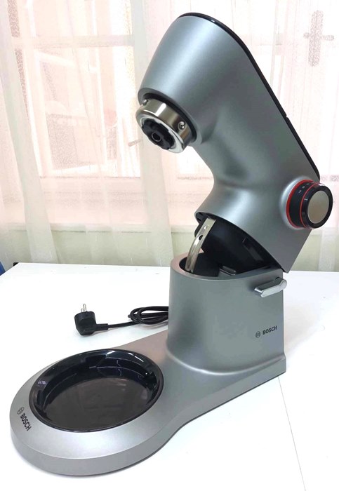 MUM9 OptiMUM alapgép 1400W (Serie 8) ezüst színben - Image 3