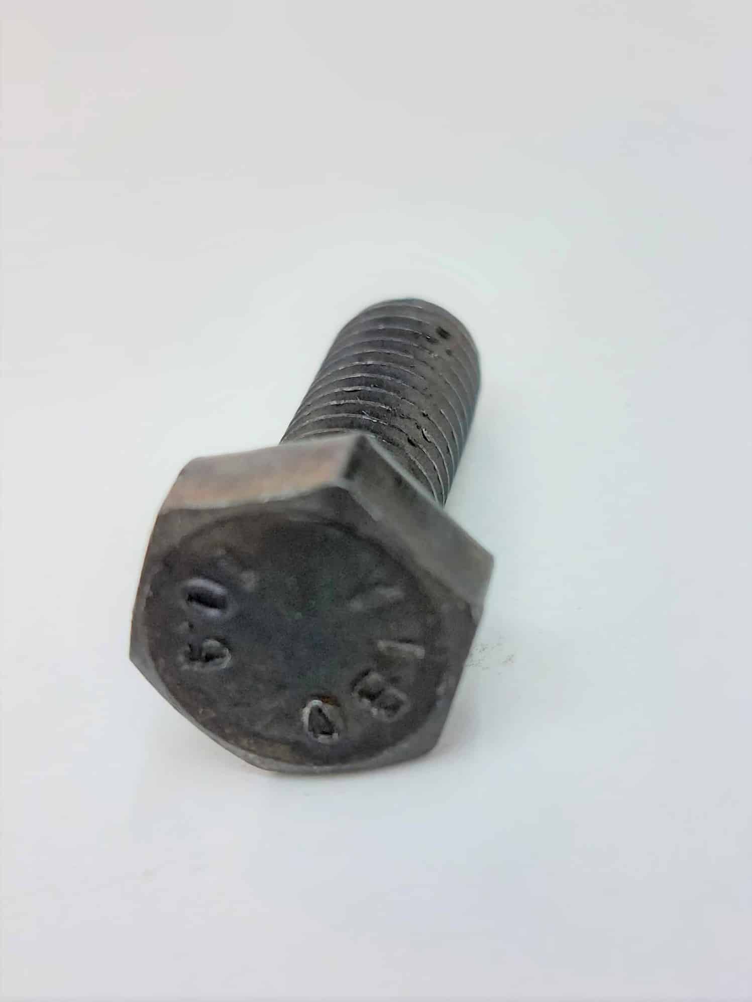 Fűnyíró Késtartó csavar